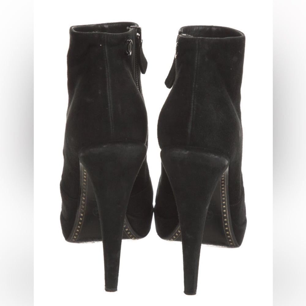 Chanel interlock round toe black suede leather ankle platform booties 39 - Picture 15 of 16